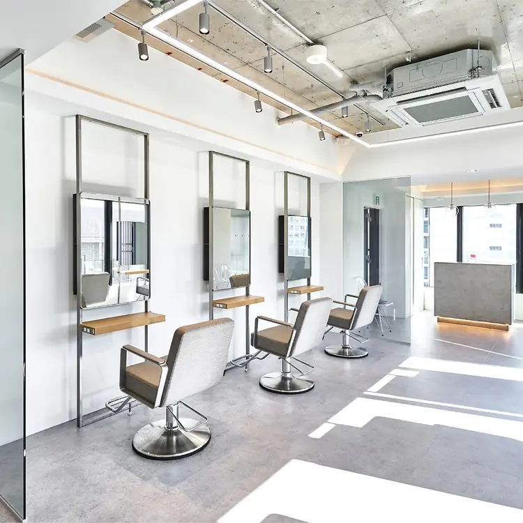 fil 横浜の内観・外観2