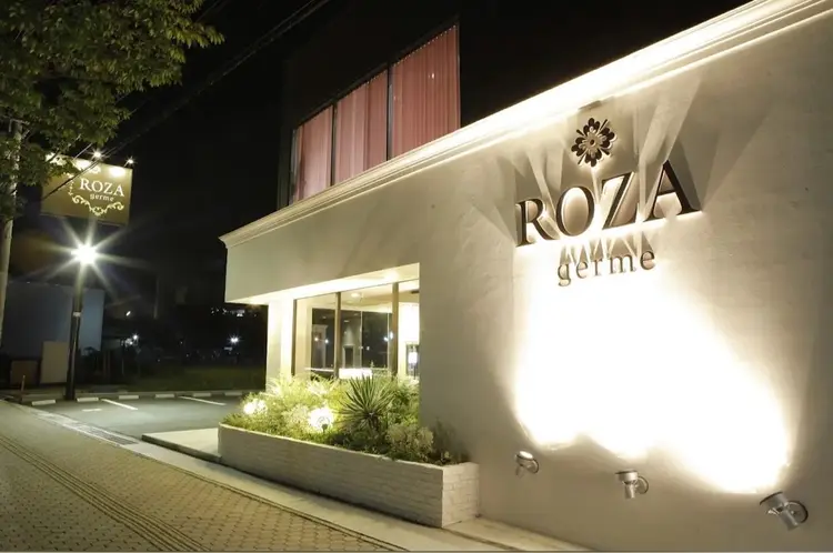 ROZA germeの内観・外観1