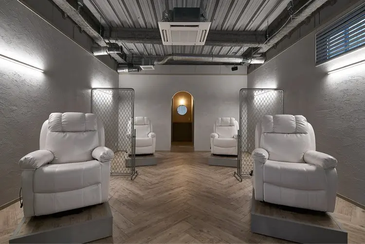 laula　Nail&Eyelashの内観・外観3