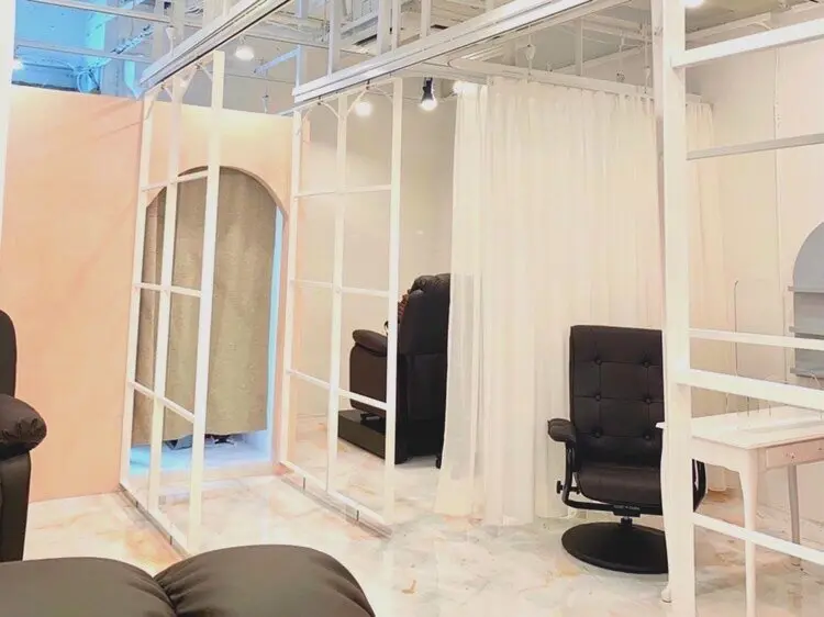 ENNE LASH&BLOWの内観・外観1