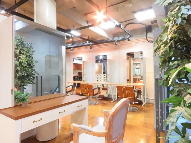 agora心斎橋店の内観・外観2