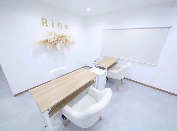 nail&eyelash Rineの内観・外観1