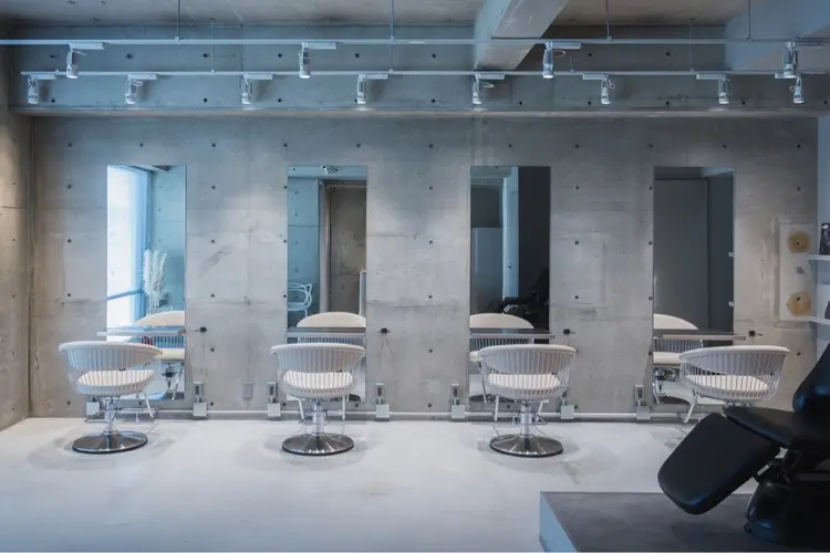 IDEN AND TITY 【アイデン アンド ティティ】の内観・外観1