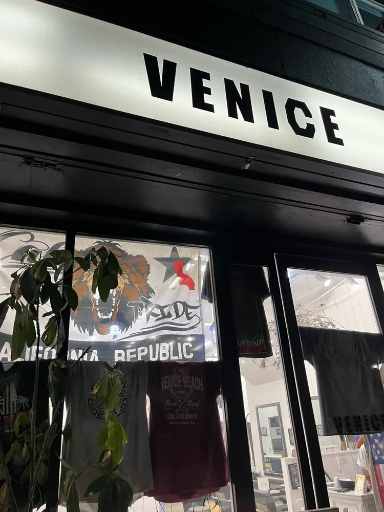 VENICEの内観・外観1