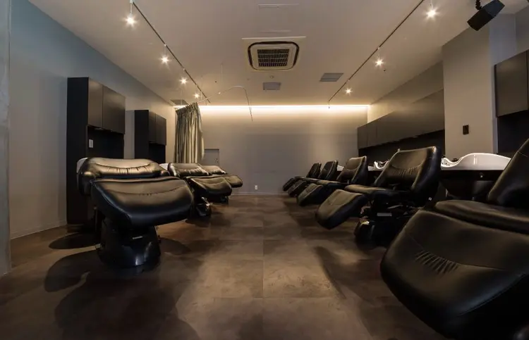 GIEN Smart Salon by milbon NU 茶屋町+の内観・外観2