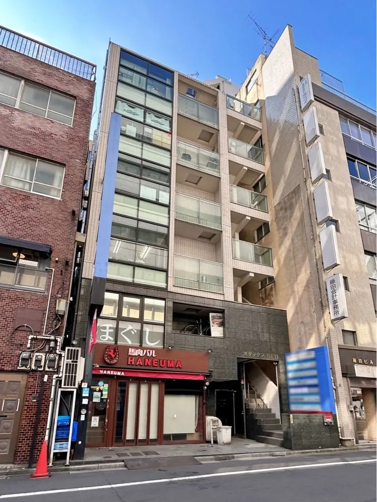 眉毛の王様　池袋東口店の内観・外観1