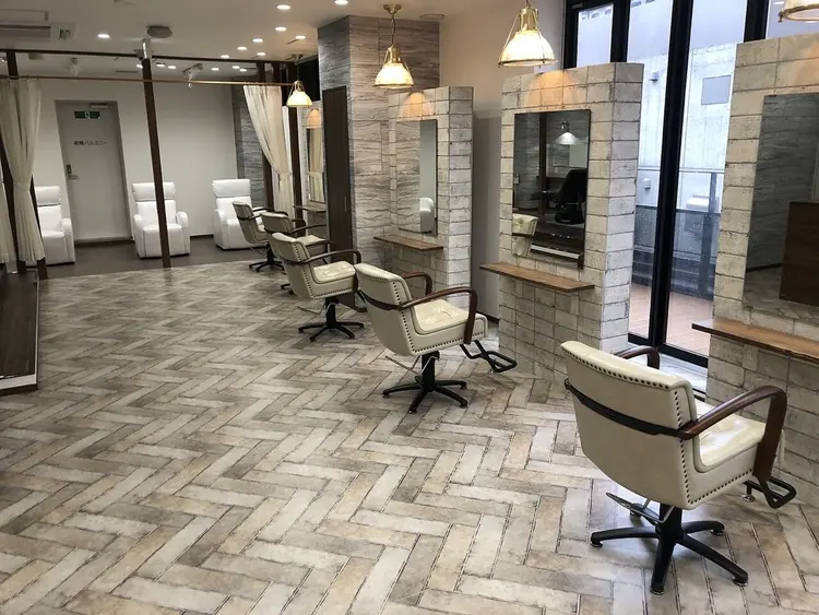 GRAN Lucia 梅田茶屋町店の内観・外観2