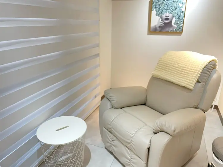 eyelashsalon CHEMIRの内観・外観1