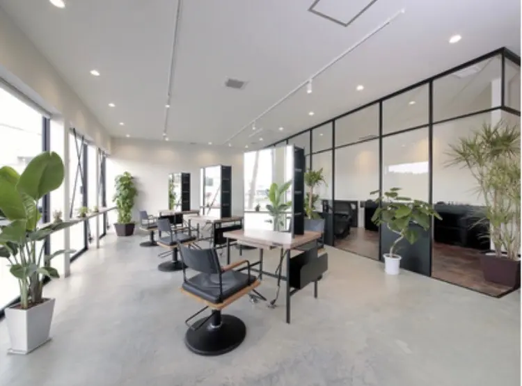 CHESSの内観・外観1