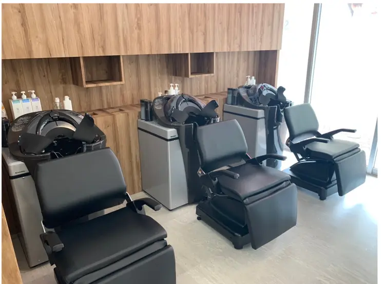 ウトシティ美容室の内観・外観2