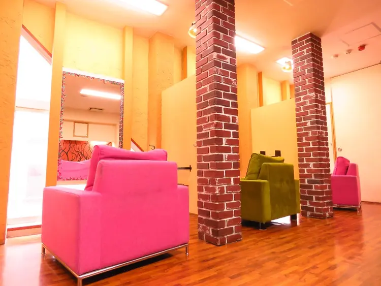 CRONOSの内観・外観1