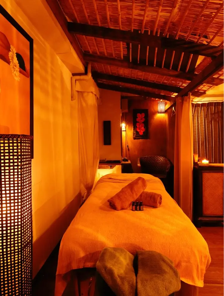 プルメリア　横浜店の内観・外観2