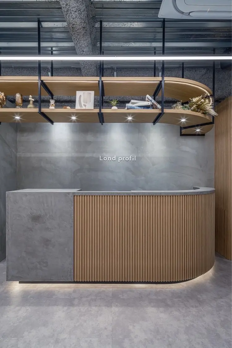 lond profil 浦和店の内観・外観2