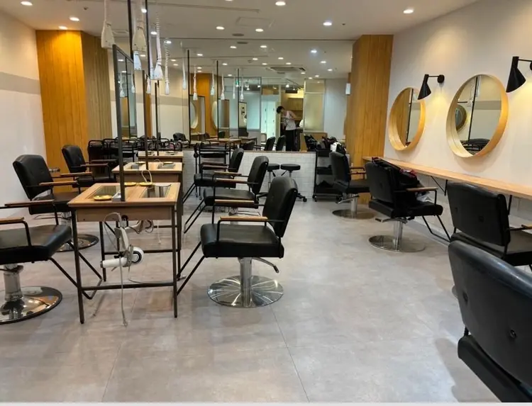 EXCIA京橋店(旧名LANCE TOKYO京橋)の内観・外観1