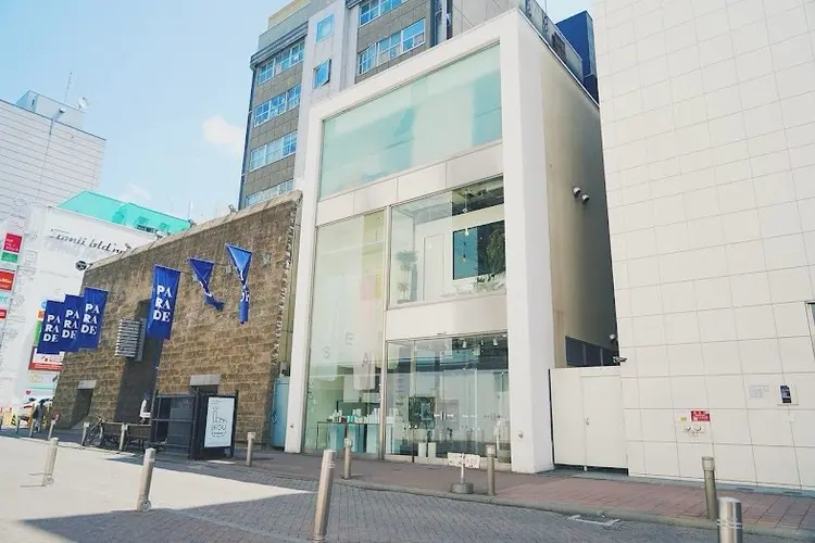 SEAMの内観・外観1