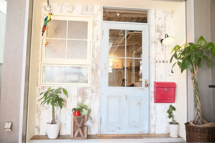 SUNNYの内観・外観1