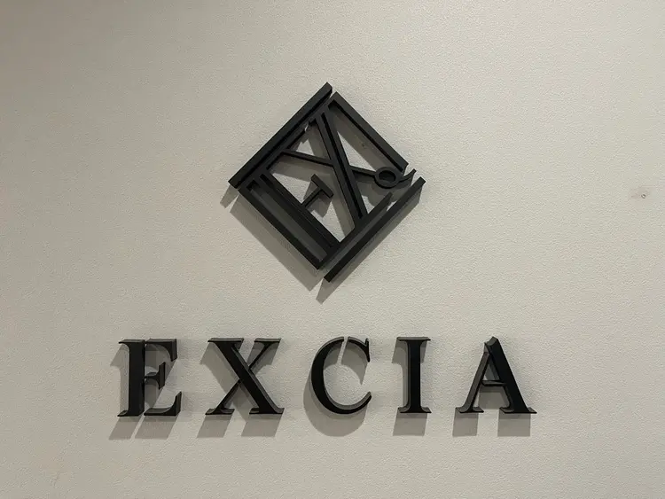 EXCIA 西梅田店【エクシア】の内観・外観2