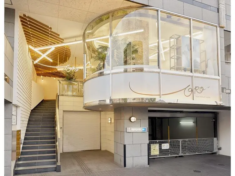 オーロ宝塚店の内観・外観1