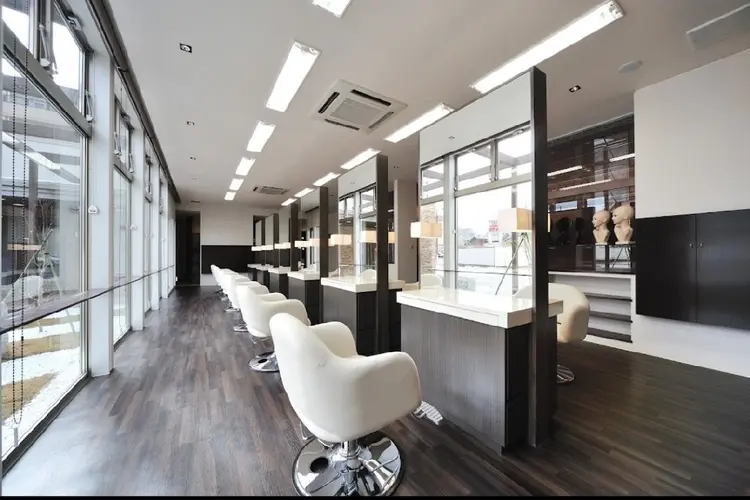 ENOMOTOの内観・外観1