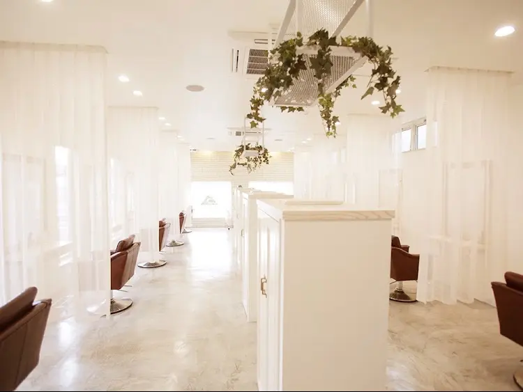 adorableはなみずき店の内観・外観2