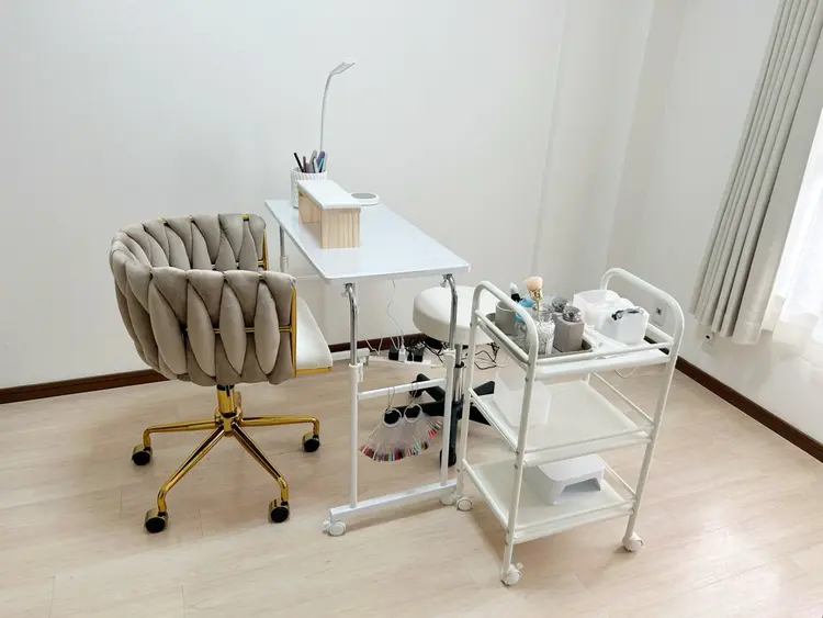 Rurunailの内観・外観1