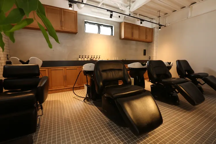 AUQWAの内観・外観2