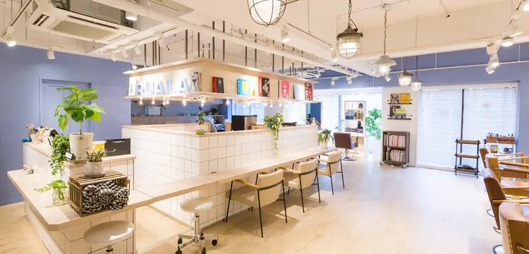 RUALAの内観・外観1