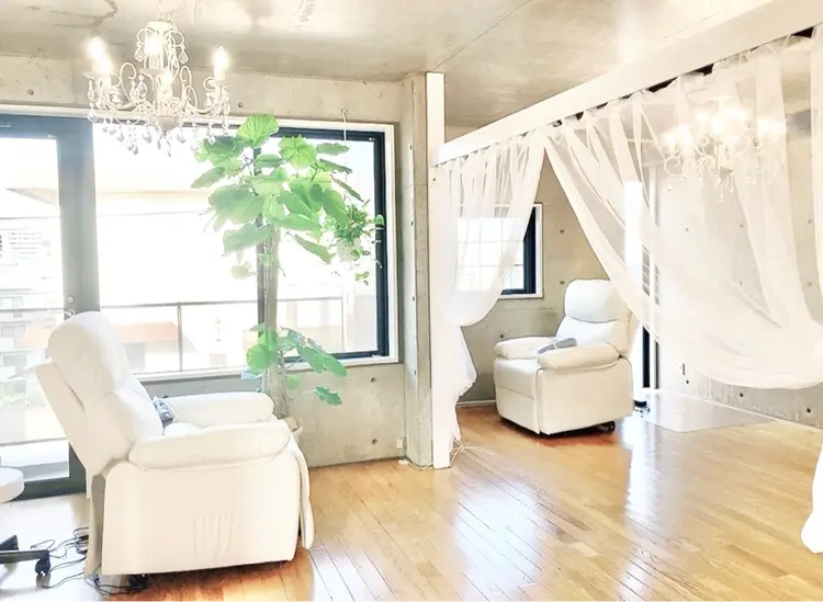 LC覚王山店の内観・外観2