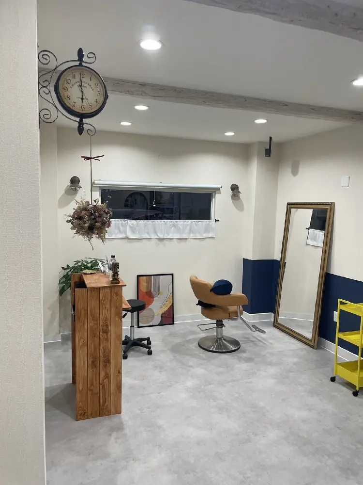 髪の家 tikiの内観・外観2