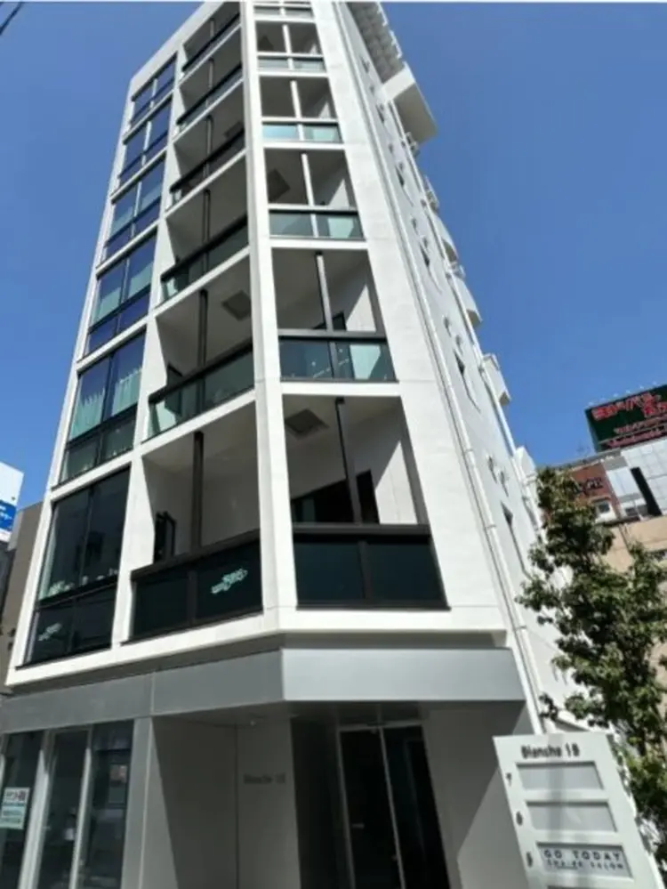 Nanairo ネイルの内観・外観2