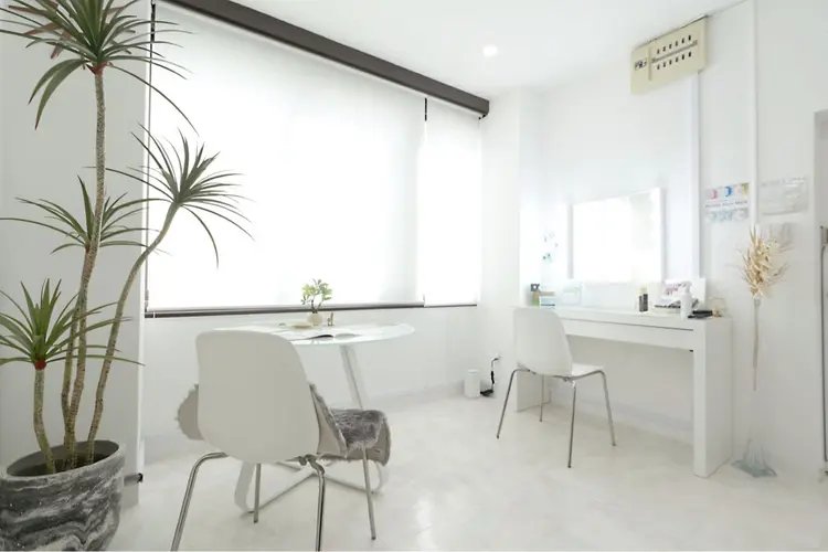 〈etre〉トータルビューティーサロンの内観・外観2