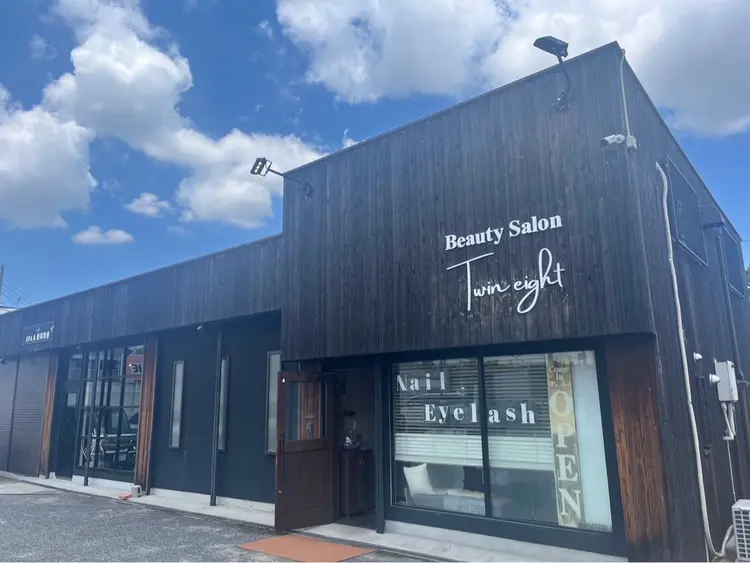 Twin Eight Nail&Eyelashの内観・外観1