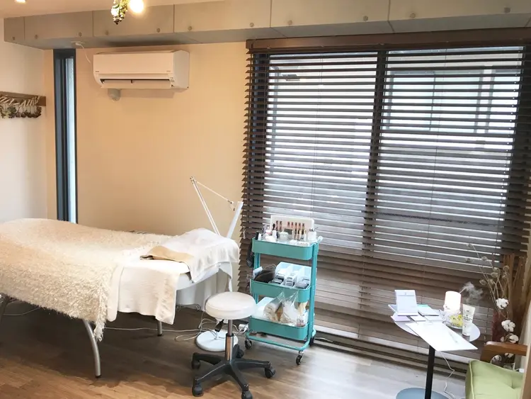 francesca eyelashの内観・外観2