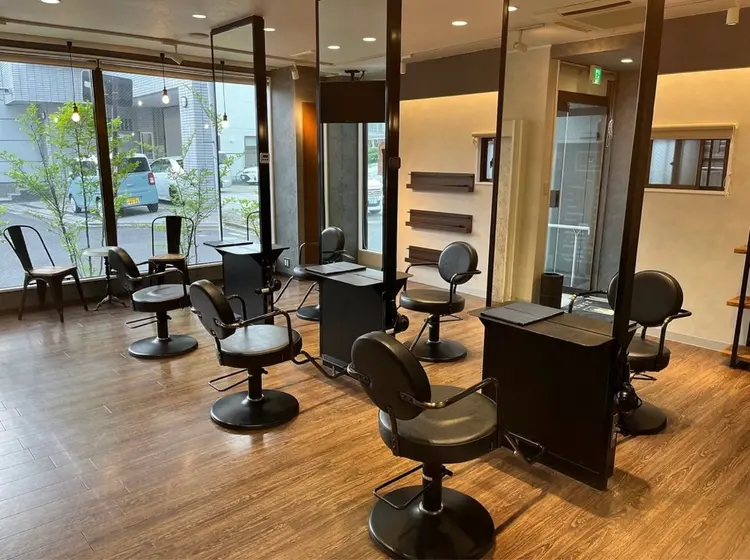 UNCHELの内観・外観1