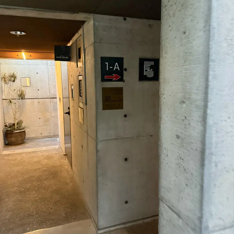 BY EYELASHの内観・外観2