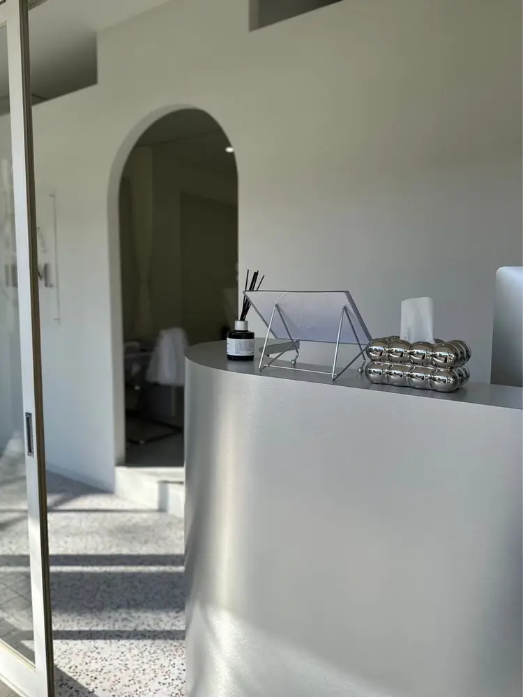 ILUM.BEAUTY SALONの内観・外観1