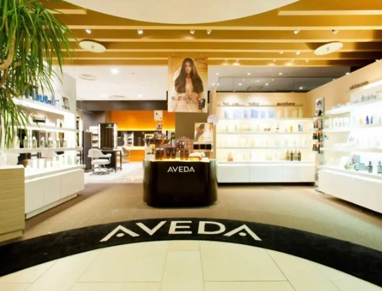 spice AVEDA 西宮阪急の内観・外観3
