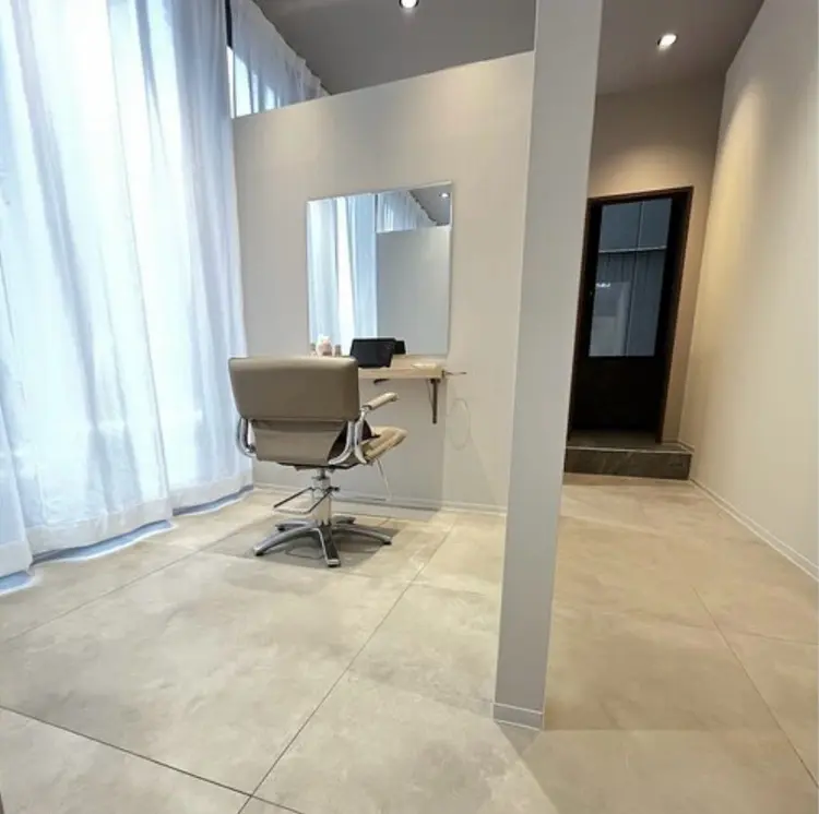 Eleanor spa&treatment 札幌店内にあるシェアサロン【WHITE】の内観・外観2