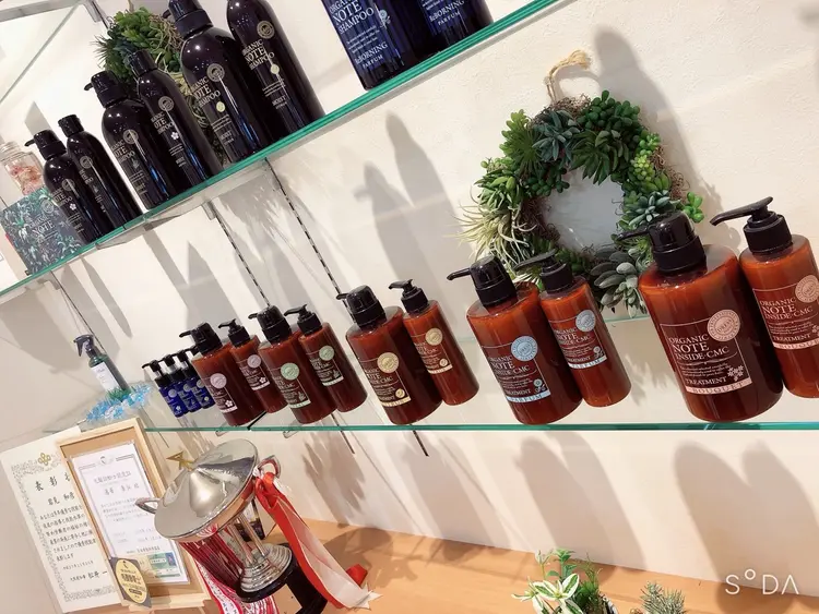 美容室IWAMIの内観・外観2