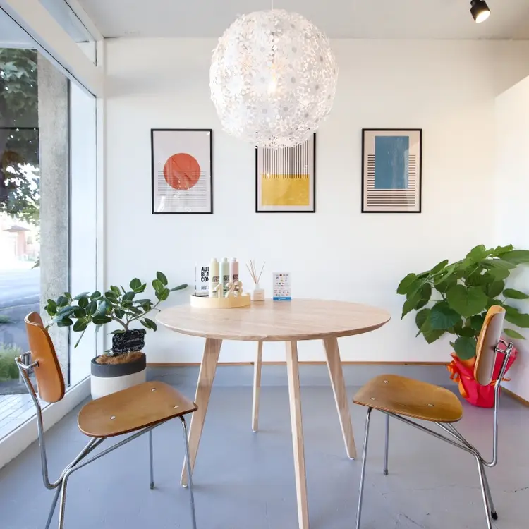 c&の内観・外観1