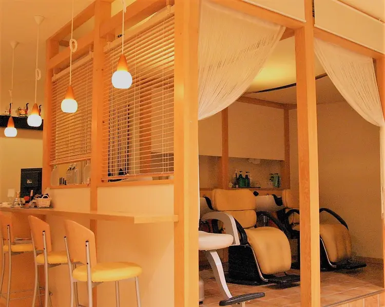 ヘアーレヴィジョンの内観・外観3