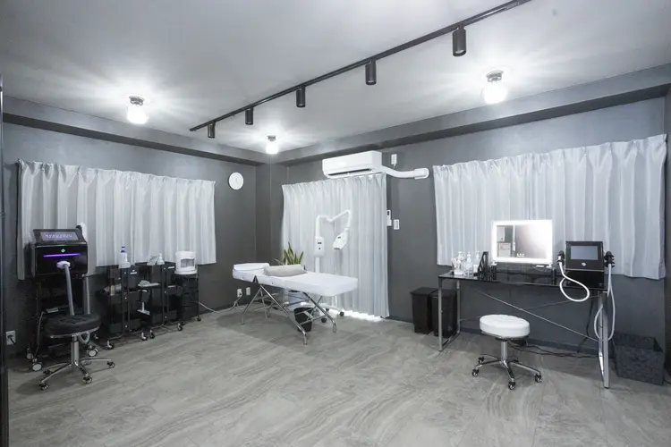 アンパサンド　蒲田店の内観・外観1