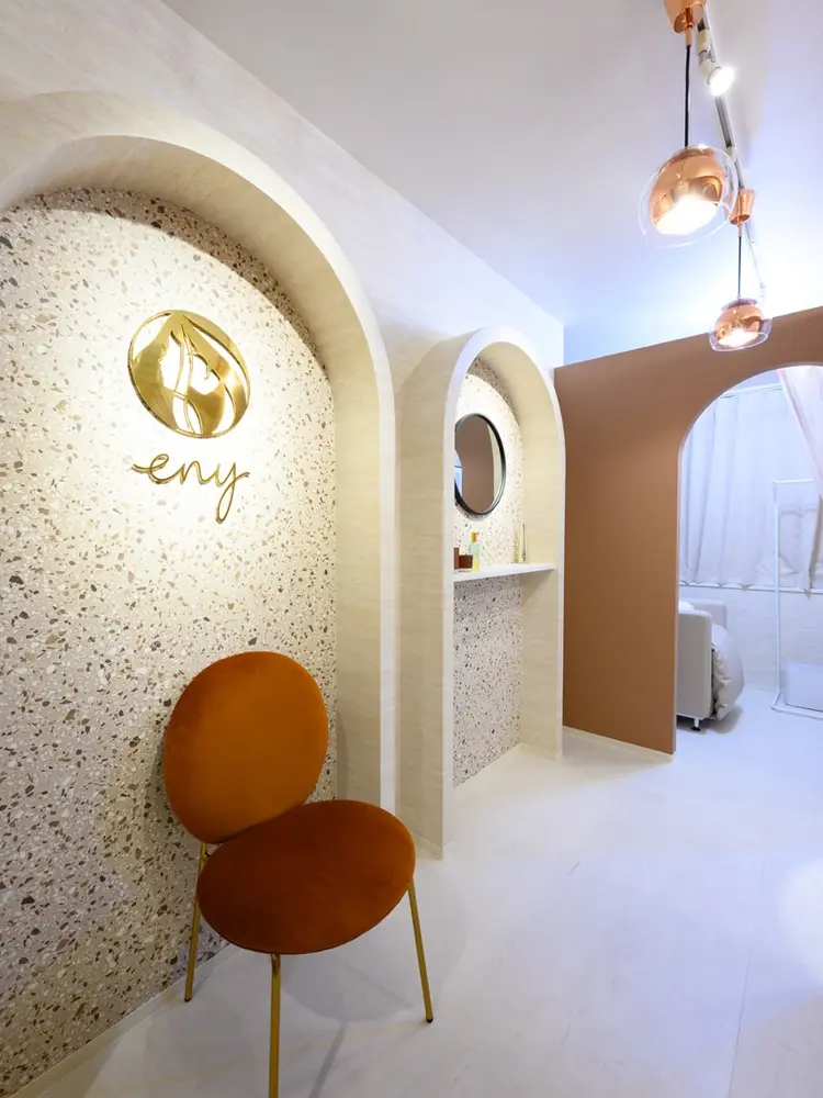 まつ毛と眉毛専門店eny本八幡の内観・外観2