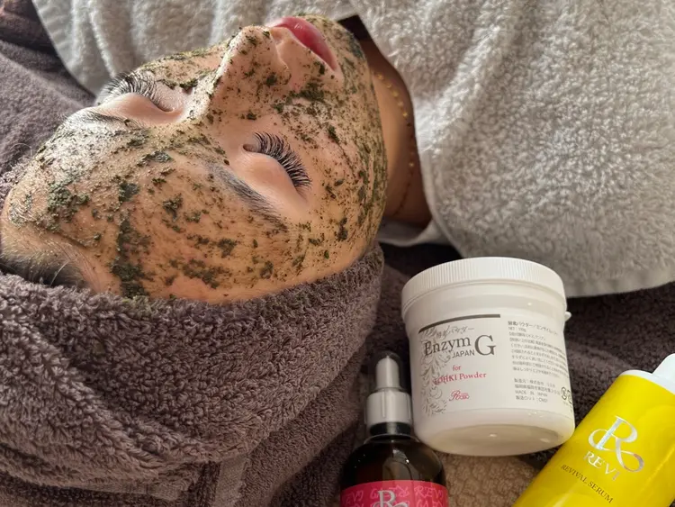 肌質改善専門サロン　Herbpeel WaRabiの内観・外観1