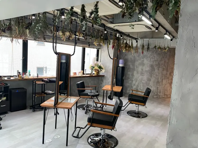 Lyuck hair and nailの内観・外観2