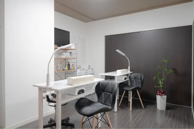 JULIE NAILの内観・外観1