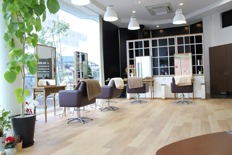 GLEAMSの内観・外観1