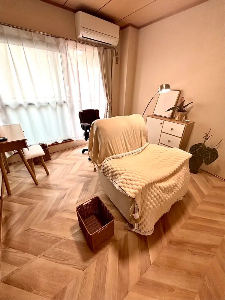 ツメトマツゲの内観・外観2