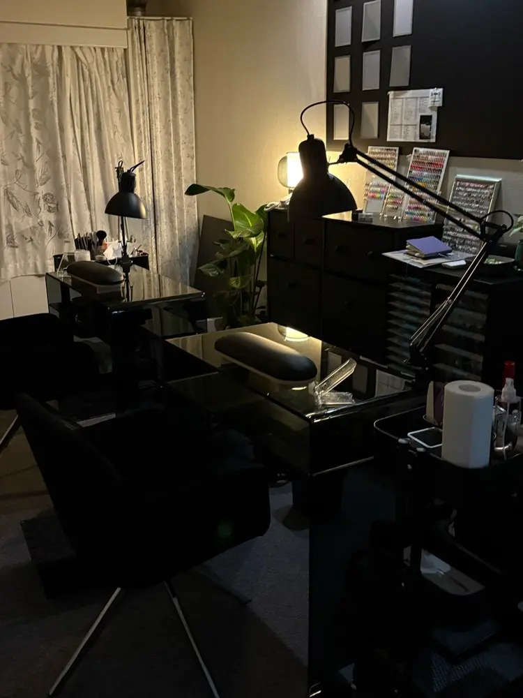 MONNA NAILの内観・外観1