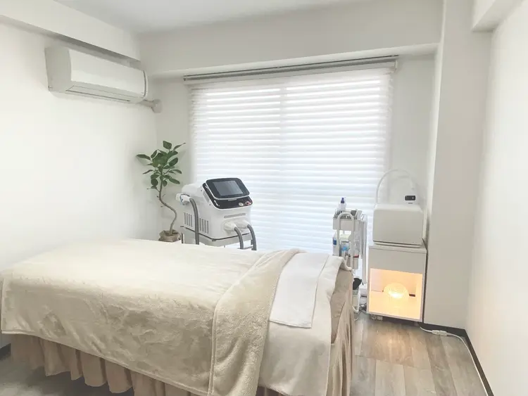 BEAUTY HOLIC 本店の内観・外観1